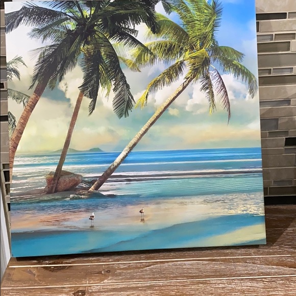 Courtside Market
A Found Paradise III 20" x 20" - Picture 2 of 4